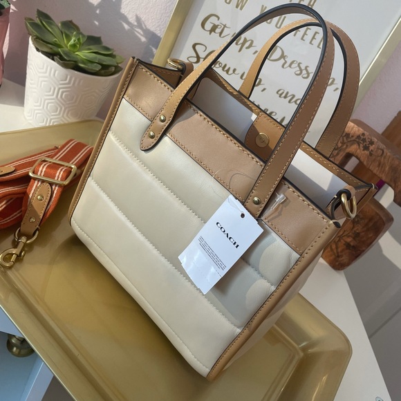 ❌SOLD❌BNWT Gorgeous Coach Field 22 (Colorblock)- BNWT - Picture 12 of 13